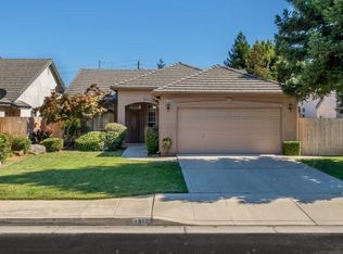 1960 Menlo Ave, Clovis, CA 93611