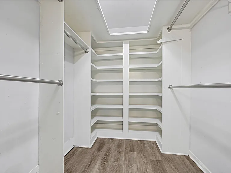 539 Belwin Dr — Photo 20