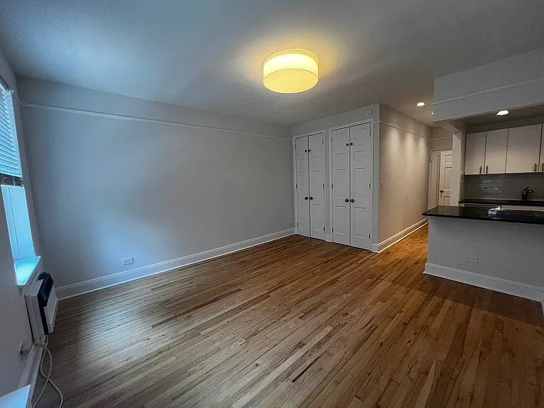 370 E 69th St #4F — Photo 2