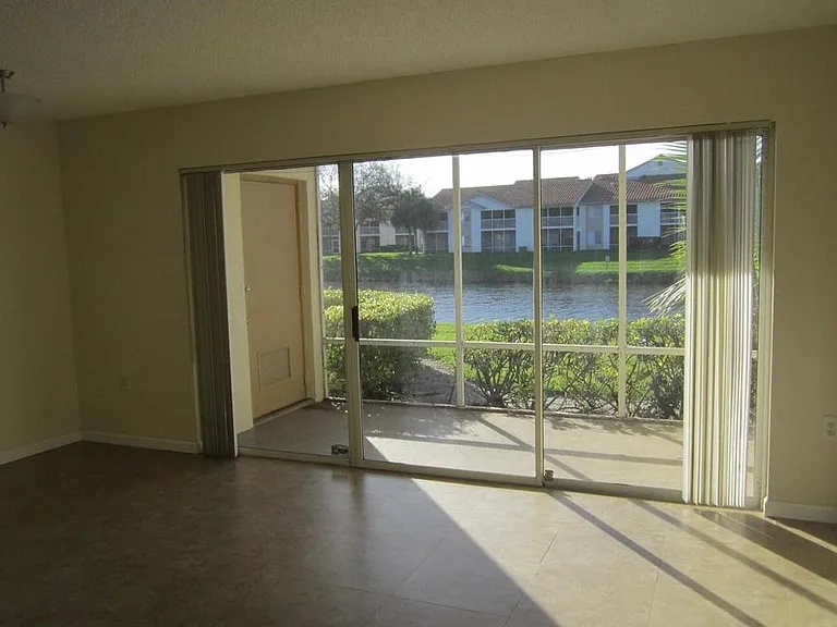 7103 Glenmoor Dr — Photo 11