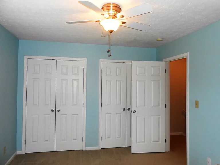 4850 Westport Rd — Photo 10