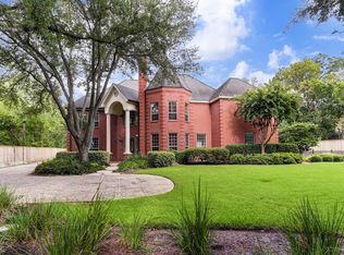 5903 Newcastle St, Bellaire, TX 77401