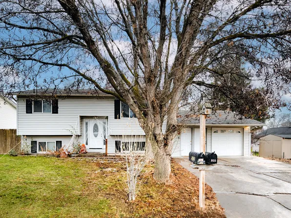 512 Elmwood Dr #1, Nampa, ID 83687