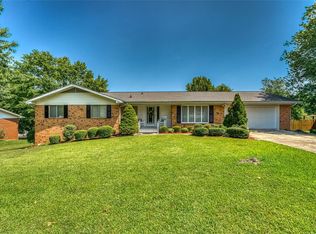 1003 Eugene St, Harrison, AR 72601