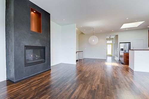 5th image of 526 Liberty St