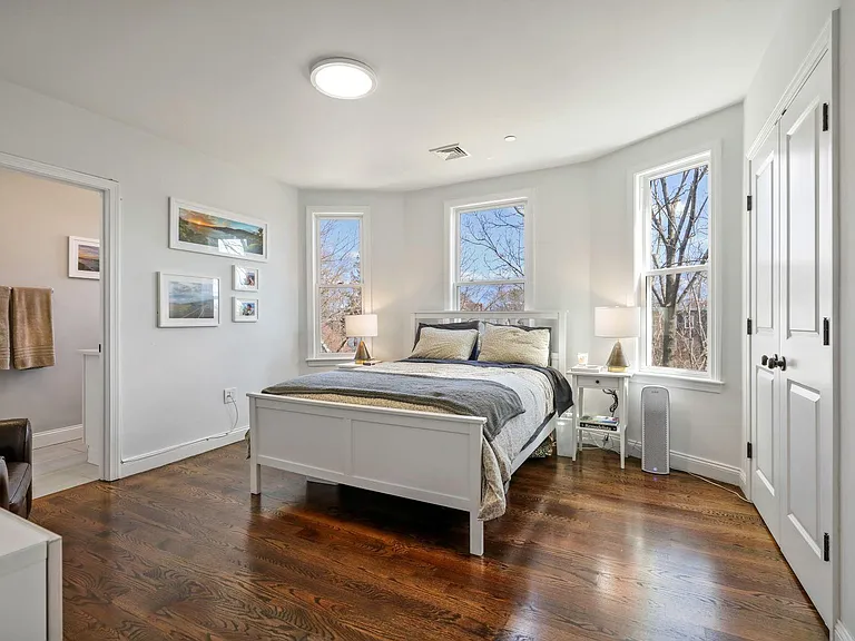 77 Torrey St #3 — Photo 6