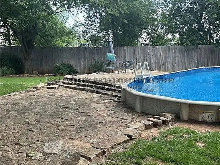 2905 Lamp Post Ln — Photo 44
