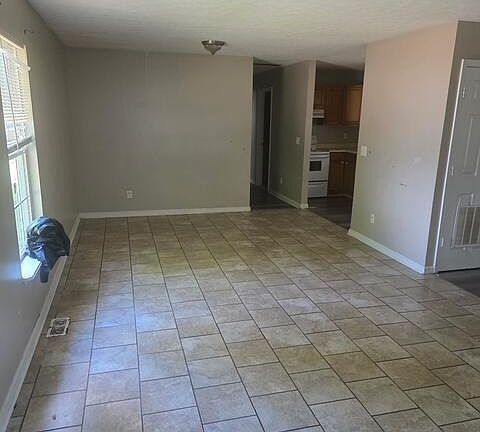 2nd image of 3016 Greenwood Ave