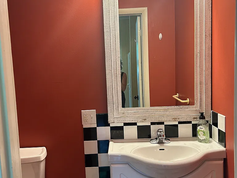 607 S Eastside Dr — Photo 21
