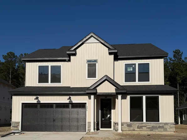 226 Creek Pointe Dr, Moncks Corner, SC 29461