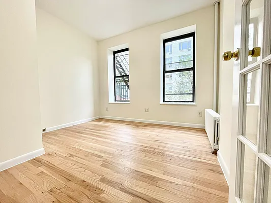 Rented by HOLTON REAL ESTATE INC. | media 5
