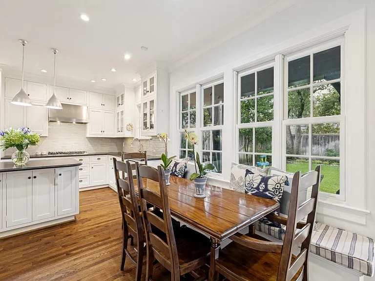 4352 Livingston Ave — Photo 11
