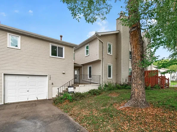 7440 Landau Curv, Bloomington, MN 55438
