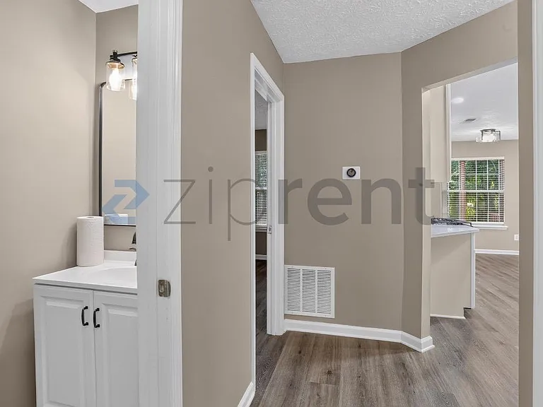 4972 Lake Park Cir — Photo 26