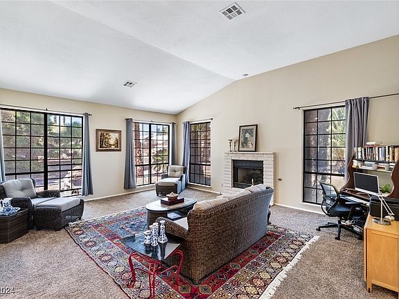 4th image of 5425 Braemar Dr