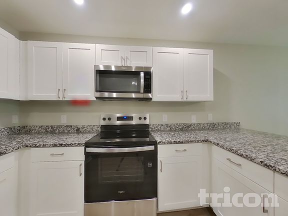 4th image of 10050 Cerritos Dr