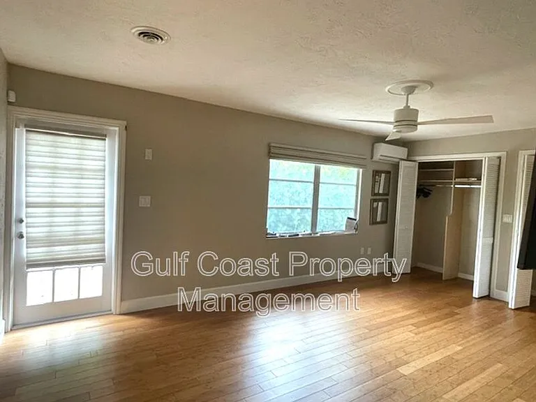 2253 Valencia Dr — Photo 14