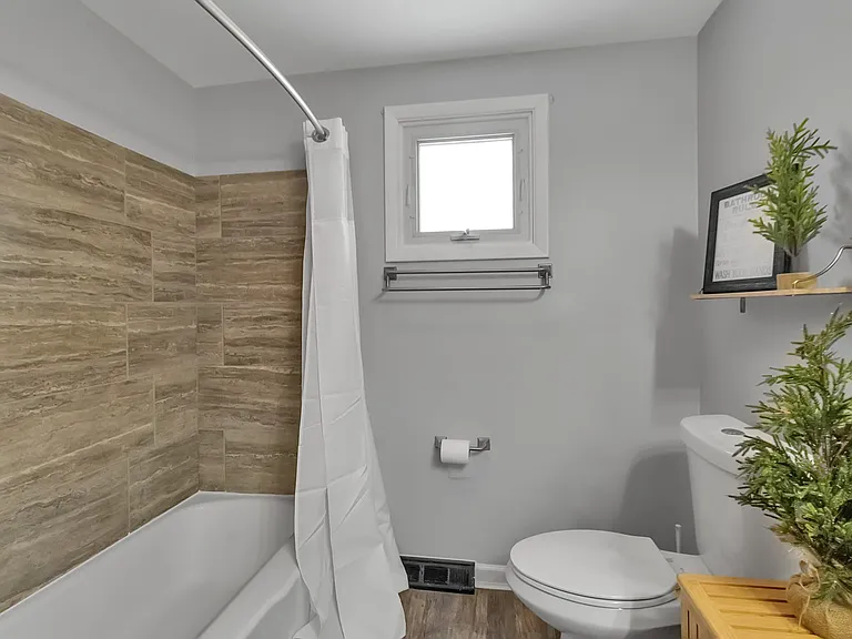 67 Crandon Blvd — Photo 14