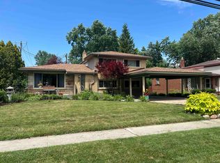 231 Willis Rd, Saline, MI 48176