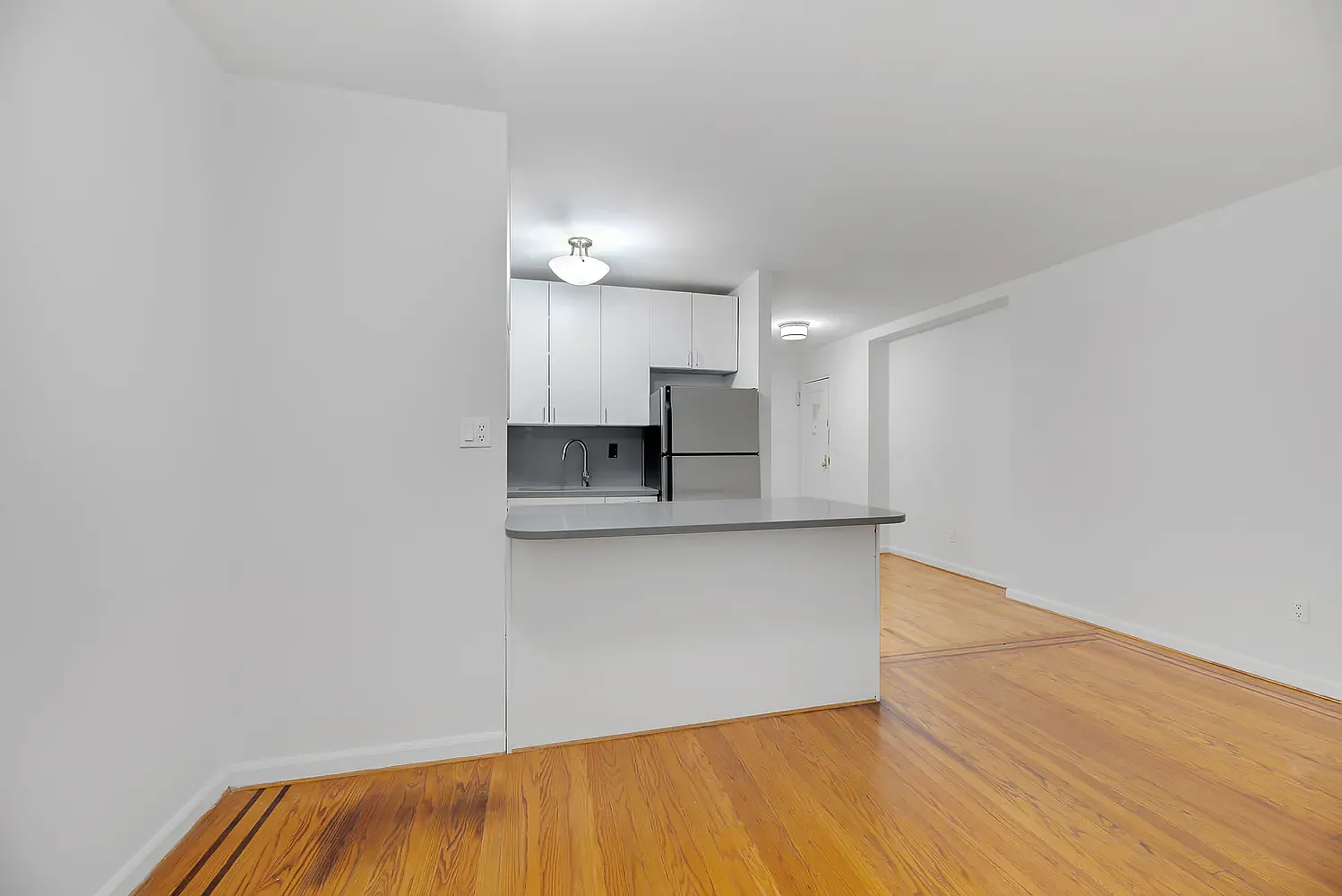 113 East 31st Street — Photo 2