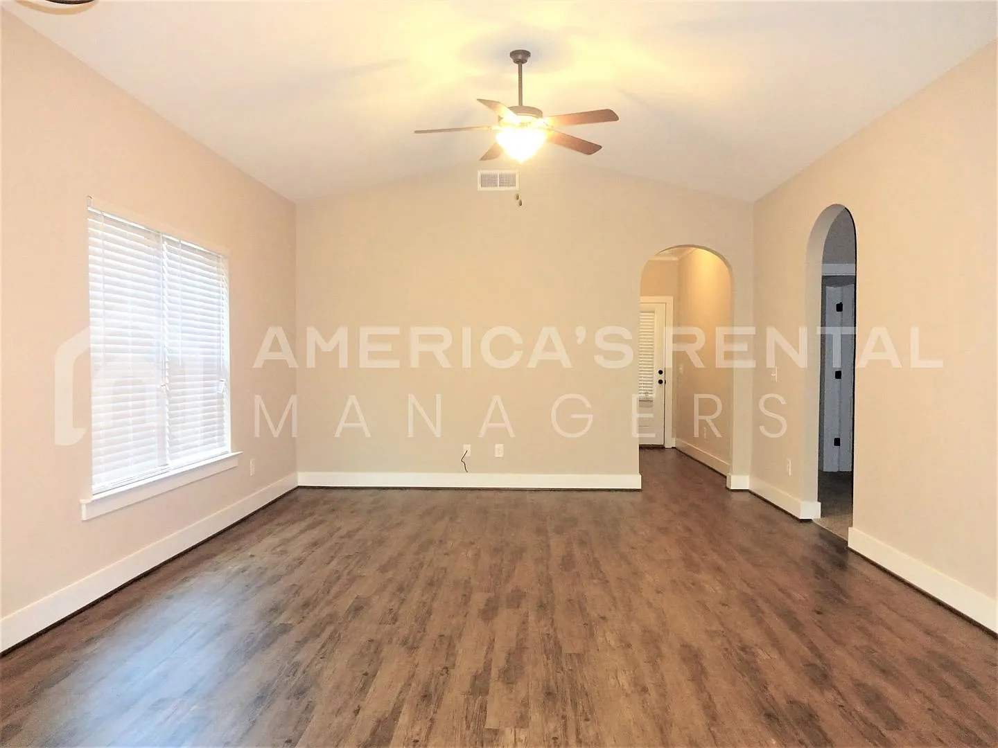 Home Available in Lake Cyrus Available to View with 48 Hour Notice — Photo 4