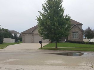 1960 Edmonds Ave, New Lenox, IL 60451