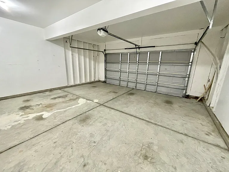 311 Highgrove Dr — Photo 25