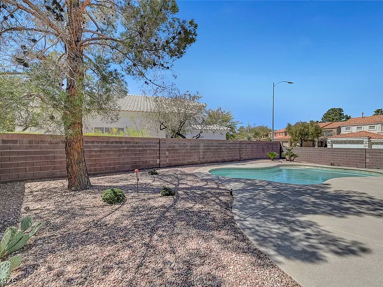 2525 Huber Heights Dr — Photo 60