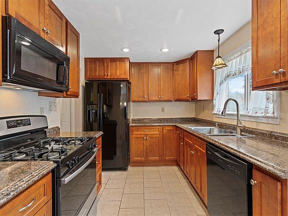 3rd image of 3402 E Stag Dr