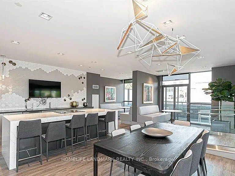 175 Pears Ave #Townhouse 4 — Photo 17