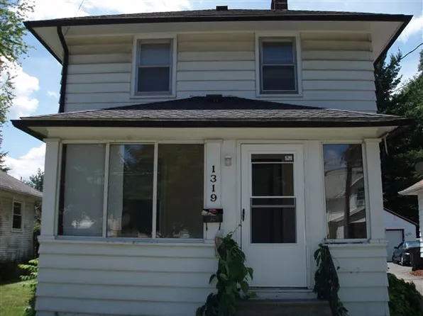 1319 E North St, Jackson, MI 49202