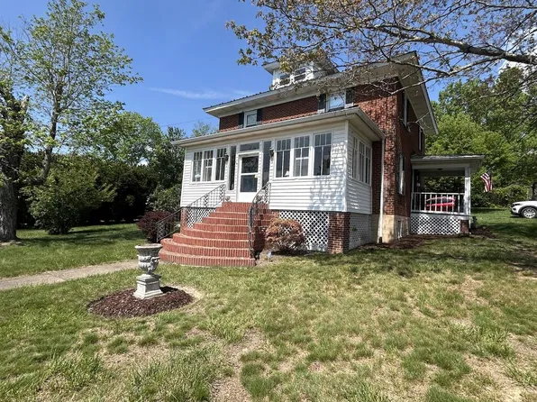 900 W North St, Wytheville, VA 24382