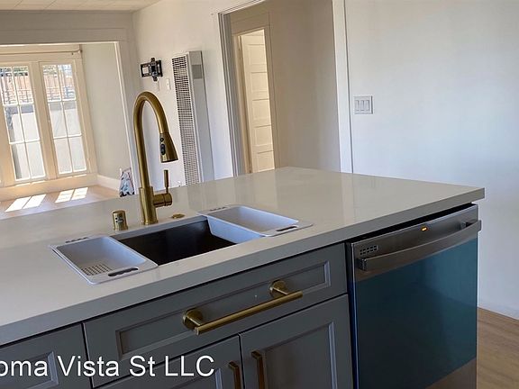 4th image of 205 Loma Vista St #205D