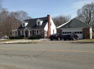 104 Pleasant St, Wakefield, MA 01880