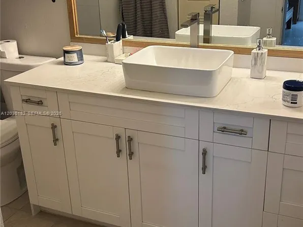3330 Pinewalk Dr N APT 1623, Margate, FL 33063