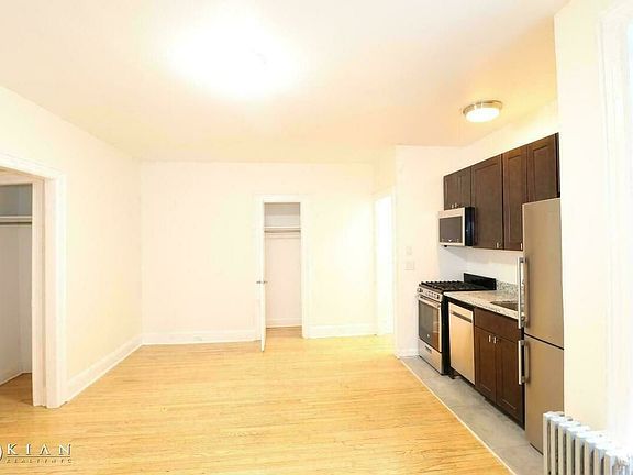2nd image of 3733 College Point Blvd APT C1e