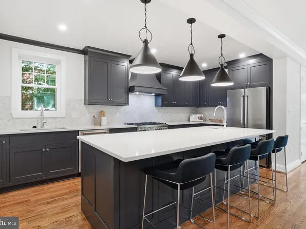 4720 Ellicott St NW, Washington, DC 20016