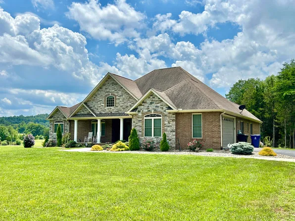 444 Cedar Pointe Dr, Somerset, KY 42501