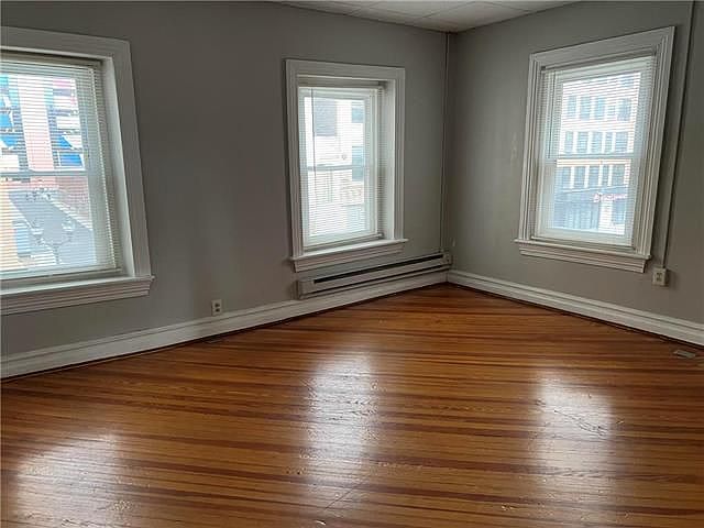 2nd image of 921 W Hamilton St #3A