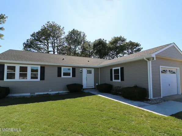 70 Buena Visa Court, Toms River, NJ 08757