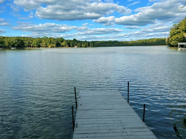 335 Terrapin Pointe Rd, Hodges, SC 29653