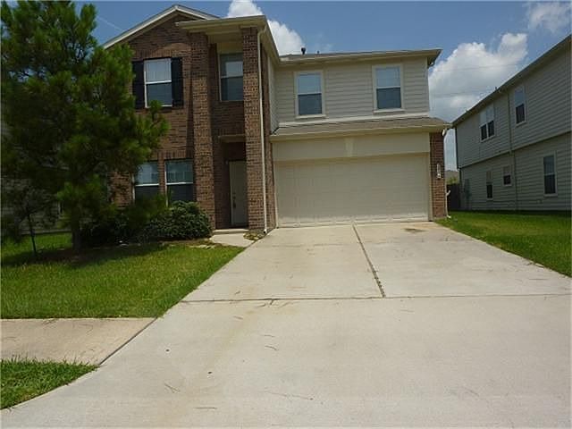 1st image of 2814 Durham Chase Ln
