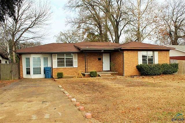 1st image of 217 E Magnolia Dr