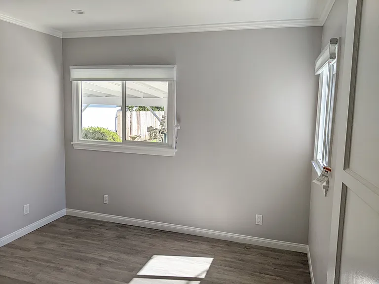 5636 Cedros Ave — Photo 14