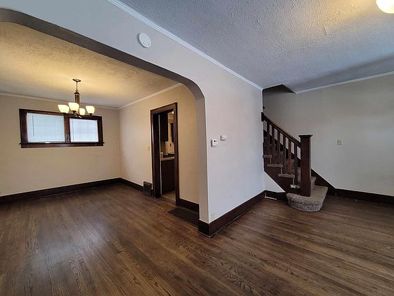 4th image of 130 N 38th St