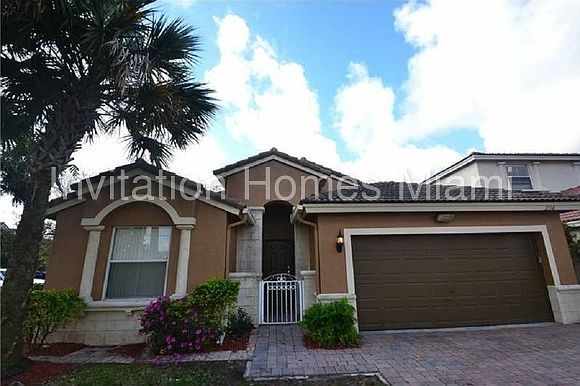 1st image of 3550 SW 48th Ct