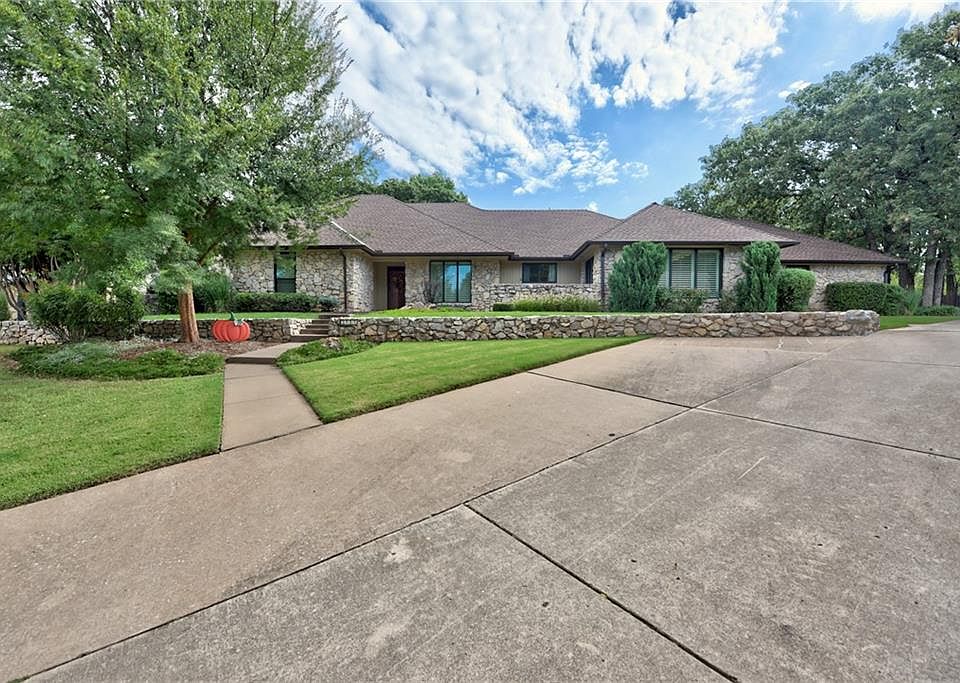 1st image of 3212 Broken Bow Ct