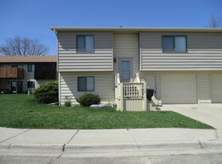 1125 E Ridge Ct, Williston, ND 58801