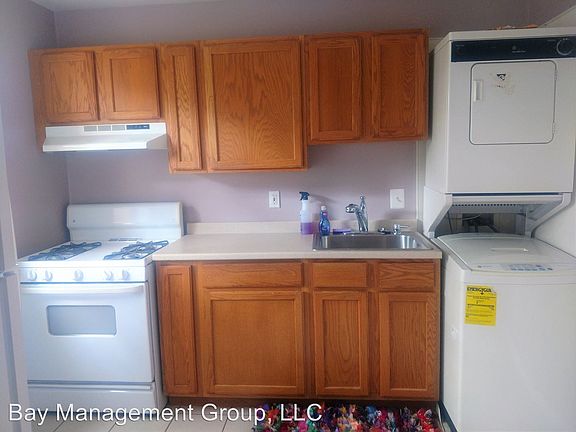 5th image of 3714 Mayberry Ave E