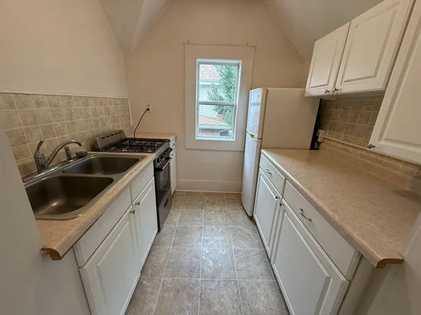 824 W Center St #2, Rochester, MN 55902